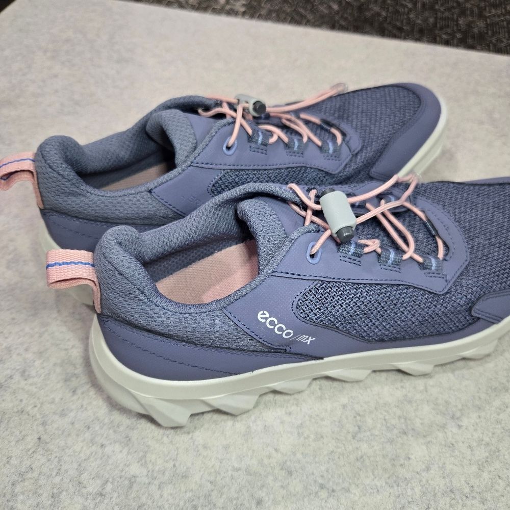 🐢 ECCO MX Women's Low Breathru Sneaker Size 40 EUR, 9-9.5 US. 🍂 - Picture 8 of 14